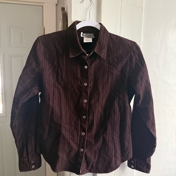 Columbia Women's Dark Brown Button-Down Shirt - Picture 5 of 5